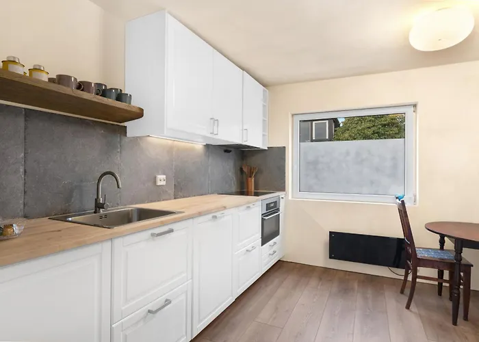 - Calm - No Traffic Apartment