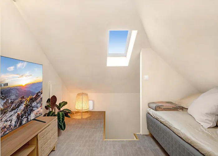 - Calm - No Traffic Apartment